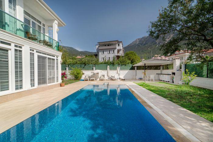 Villa w Private Pool, Garden 10 min to Oludeniz