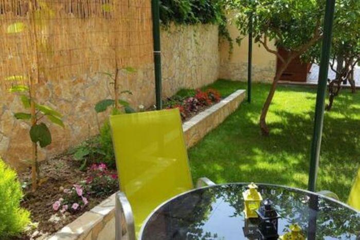 Flat with Shared Garden 4 min to Coast in Split