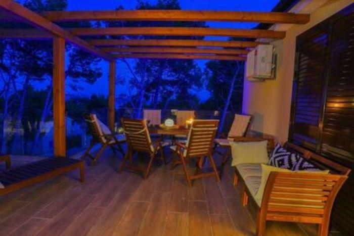 Loft w Terrace, Private Pool in Hvar Island