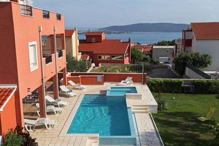 Luxury Villa w Pool Near Beach in Kaštel Sućurac