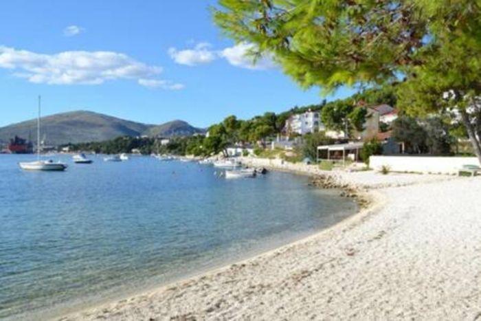 Studio with Sea View Balcony Near Beach in Trogir