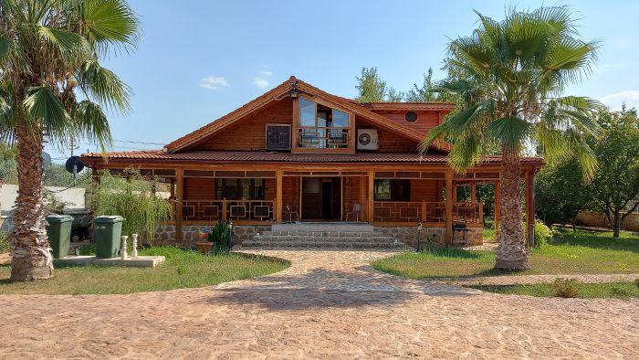 Wooden Villa w/Private Garden & Orchard -Room w/AC