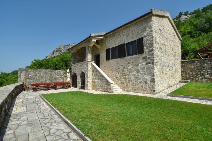 Stone House with Pool and Garden in Budva