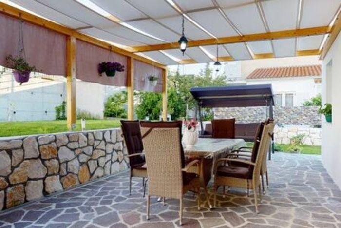 Holiday House Tolesa