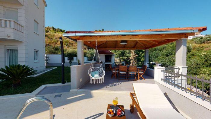 Luxury Sea View Villa w Pool and Terrace in Split