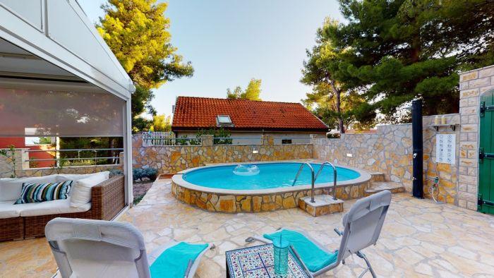 Lux Flat w Pool 1 min to Ivan Dolac Beach in Hvar