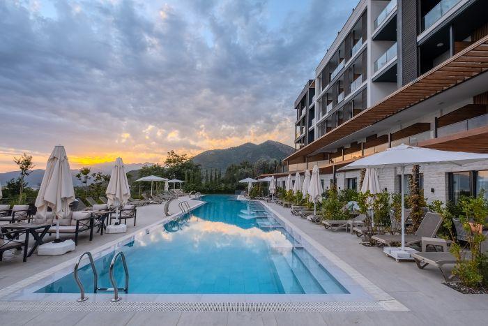 Montenegro Lodge | Penthouse w Jacuzzi & Sea View