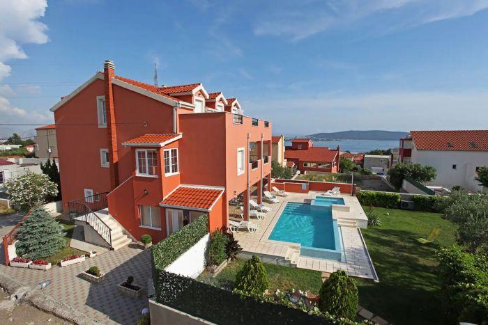 Luxury Villa w Pool Near Beach in Kaštel Sućurac