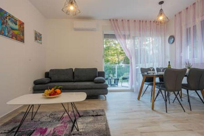 Modern Retreat in Dubrovnik Old Town