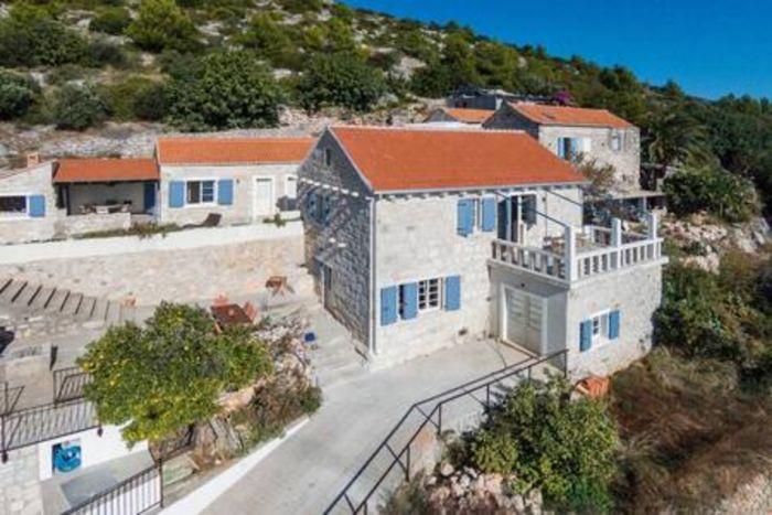 Stone Sea View Villa w Pool 4 min to Beach in Hvar