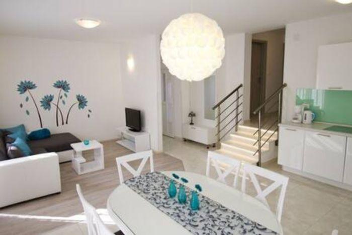 Flat with Shared Garden 4 min to Coast in Split