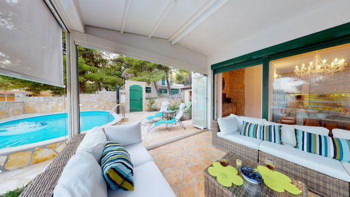 Lux Flat w Pool 1 min to Ivan Dolac Beach in Hvar