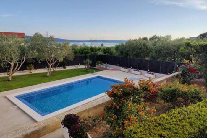 Sea View Villa w Pool, Garden in Kastela