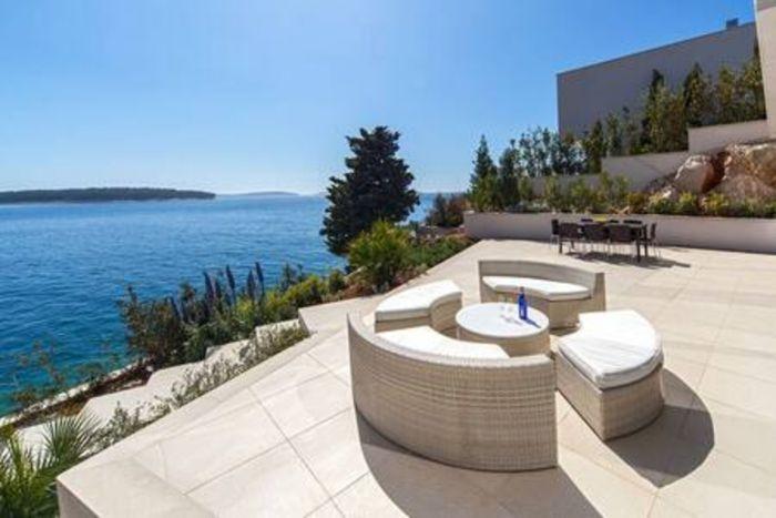 Charming Home with Stunning Views in Primošten